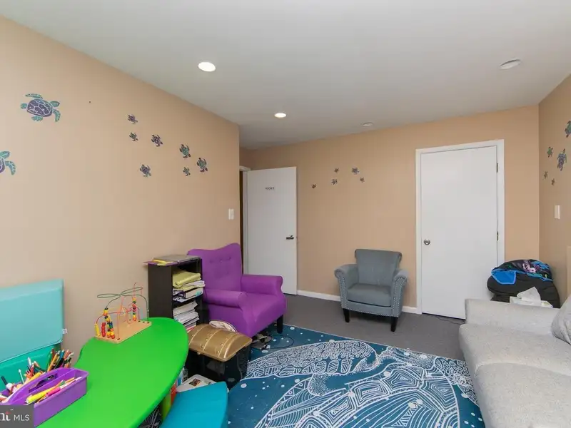 Bi-level Office Condo in Washington Township Professional Campus, Turnersville, Nj