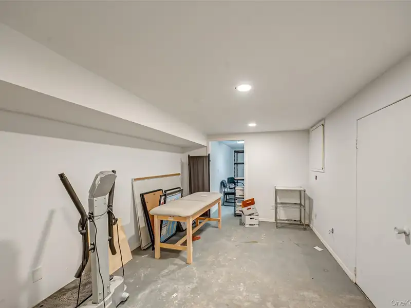Brand-new Medical Building in Prime Location with State-of-the-art Facilities