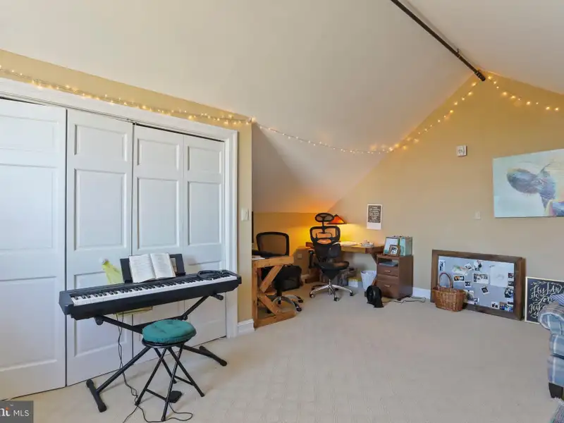 Unique Barn and Farmhouse with Commercial Potential Near Hagerstown, Md