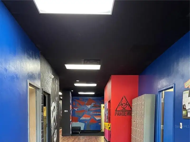 Prime Downtown Commercial Space on University Avenue with Experience Rooms and High Foot Traffic