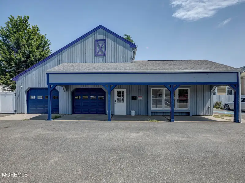 Renovated Commercial Property with Highway Frontage in Bayshore Area
