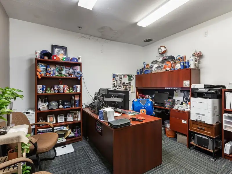 Commercial Investment Property in Gainesville, Fl with Long-term Tenant and Expansion Lot