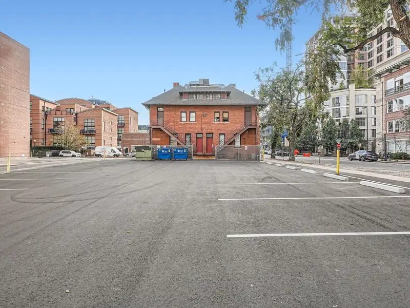Fully-leased Culinary Investment: 10 Kitchen Stations in Central Location