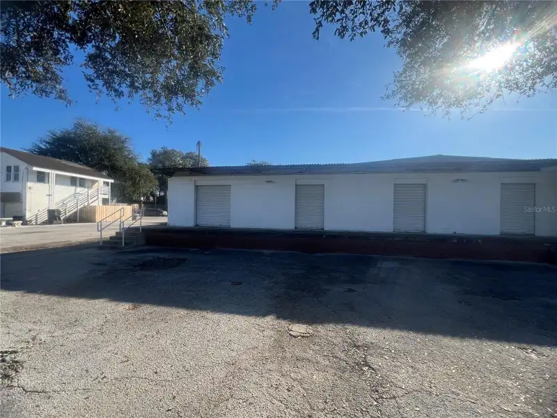 Income-producing Investment Property on South Main Street, 6.05 Acres with Diverse Tenants