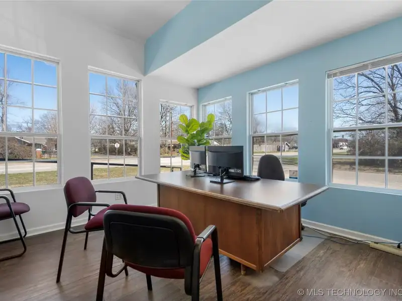 Commercial Office Space with Storage and Tenant in Growing Sapulpa, Oklahoma