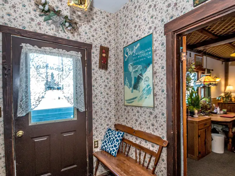 Du Bee Inn: Versatile Bed-and-breakfast with Mountain Views in the Great North Woods