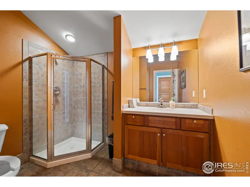 Bright Office Condo with Mountain Views in Niwot, Colorado