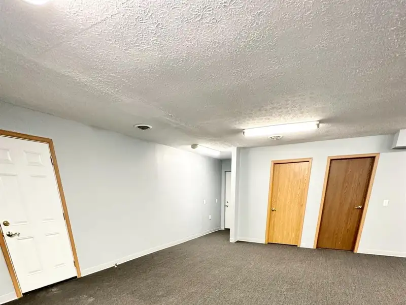 Remodeled Commercial Space on Main Street - 2500+ Sq Ft, 7 Rooms, Move-in Ready