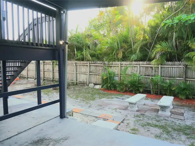 Turnkey Multifamily Investment: 8 Furnished Studios & 2/2 Apartment Near Las Olas