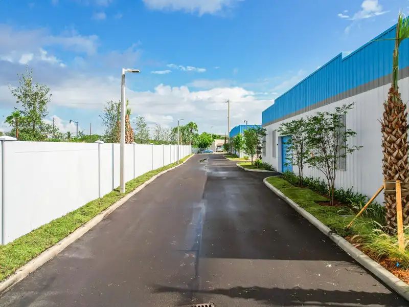 10,000 Sq Ft Warehouse Space for Lease in Pompano Beach, B-4 Commercial Zoning