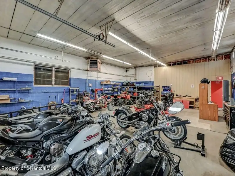 Mixed-use Building with Retail Space and Parking for Sale in Prime Location