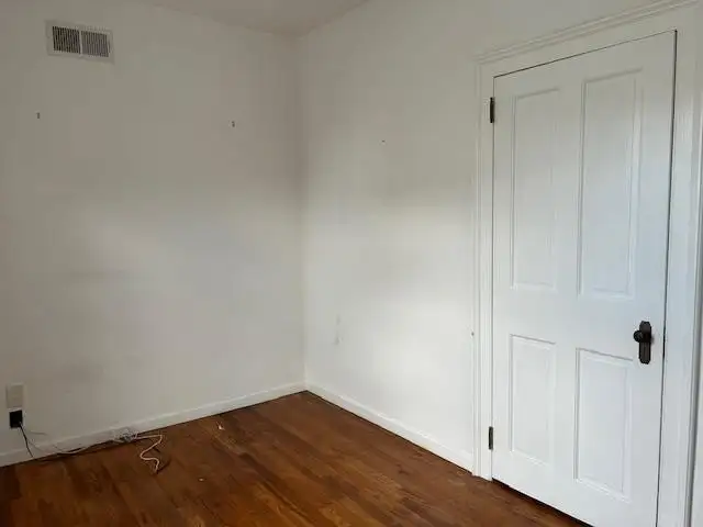 Versatile 750 Sq Ft Office Suite in Prime Village of Walden Location