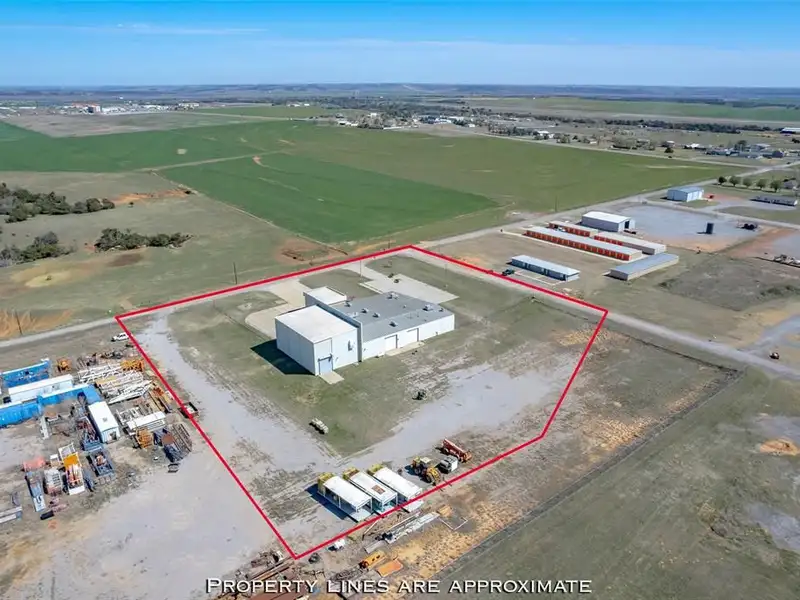 17,000 Sq Ft Versatile Industrial Facility on 402 Acres Near Oklahoma City