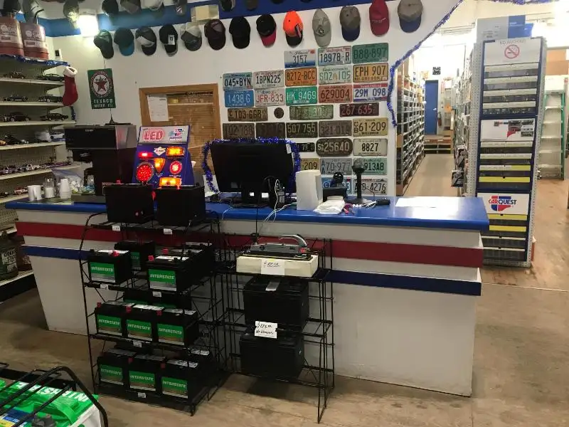 Prime Auto Parts Store with Excellent Location on High Traffic State Hwy 13 and 182