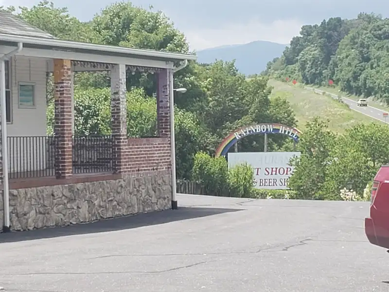 Versatile Retail Gift Shop and Cottages on 7.95 Acres with Mountain Views