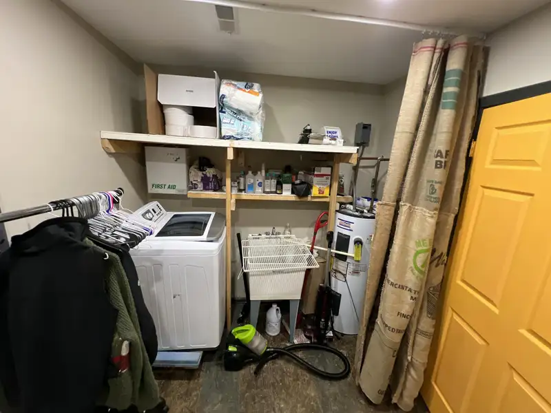 Unique Commercial Property with Airbnb Cabin Near Renfro Valley Music Barn