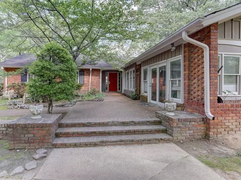 Commercial Property for Sale in Germantown with Main Building and Additional Structure