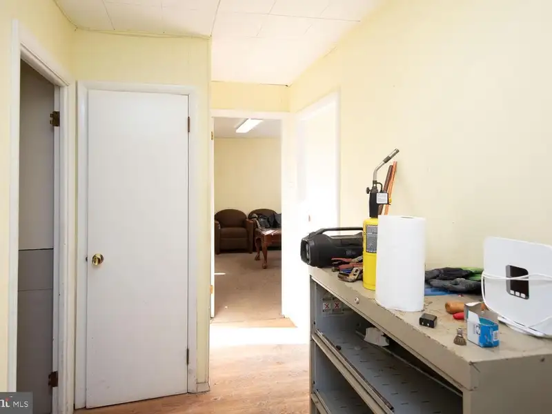 Commercial Property with Office and Warehouse Space in Norristown, Ideal for Multiple Tenants