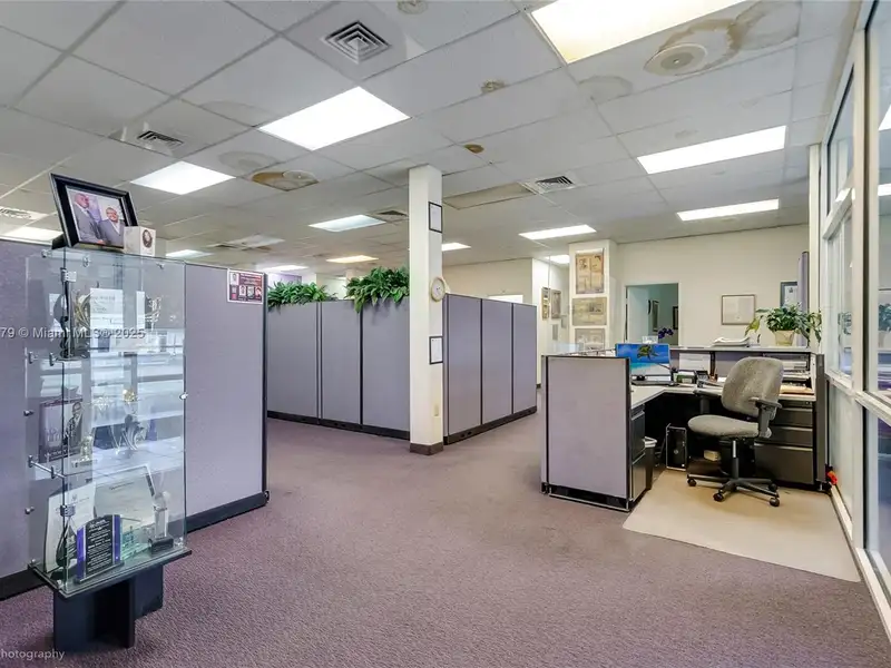 Prime Office Building Investment Opportunity in North Miami - 5,357 Sf, C-1 Zoned