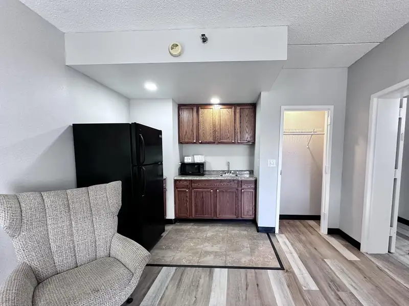 Turnkey 77-key Hotel Investment Opportunity in Prime Location with Extensive Upgrades