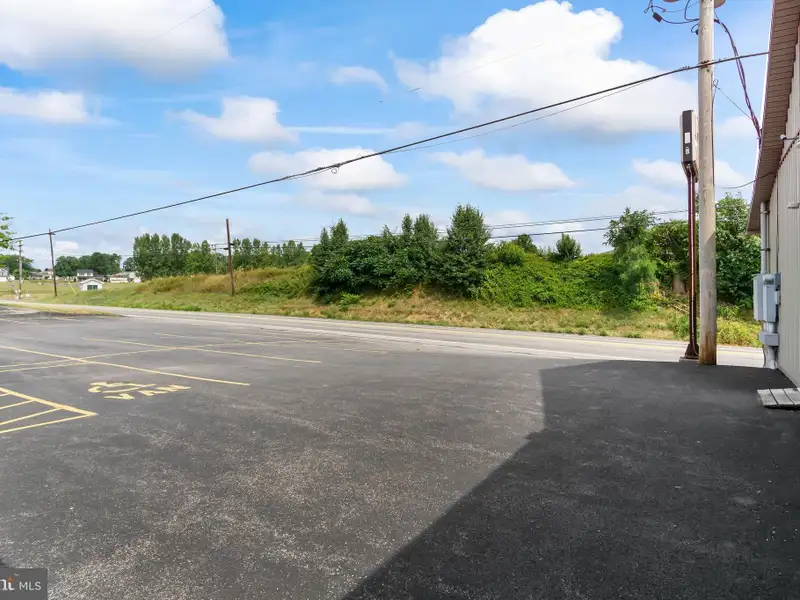 Established Meat Market and Processing Facility on 7 Acres Near Raystown Lake