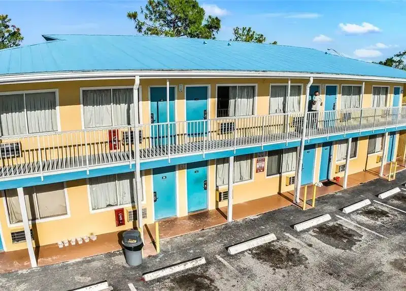 Independent Economy Hotel in Prime Location, St. Petersburg with 65 Keys and Redevelopment Potential