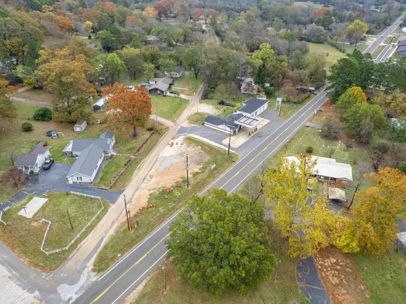 Commercial Property with 2 Buildings and Highway Frontage in Magnet Cove