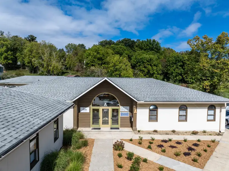 Fully Leased Business Park in Prime Waynesville Location with Ample Parking and Modern Amenities