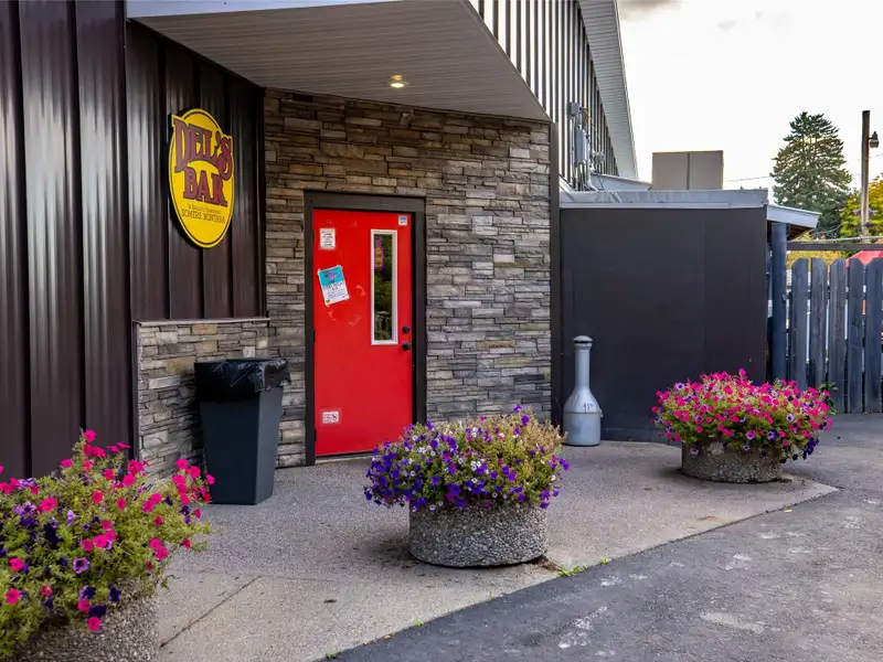 Historic Del's Bar & Grill: Profitable Lakeside Business in Somers, Mt with Liquor License