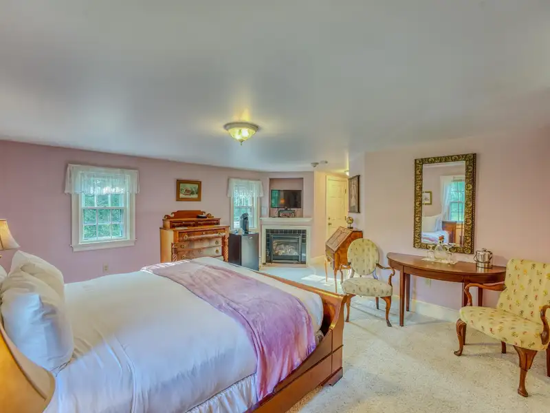 Historic Adair Estate on 182+ Acres with Panoramic Mountain Views in New Hampshire