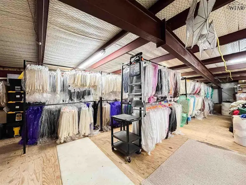 Versatile Commercial Property with Retail Space and Warehouse Near Major Highways