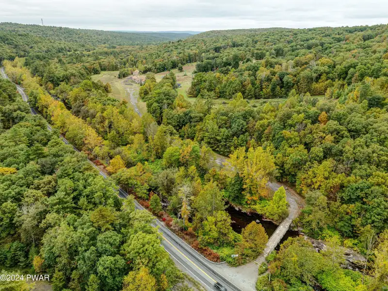 97.29-acre Former Ski Resort with Lodge in the Pocono Mountains