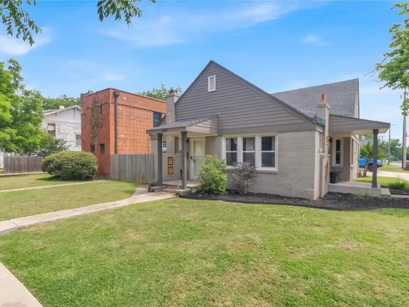 Renovated Investment Complex with 10 Units Near Plaza District, Oklahoma City