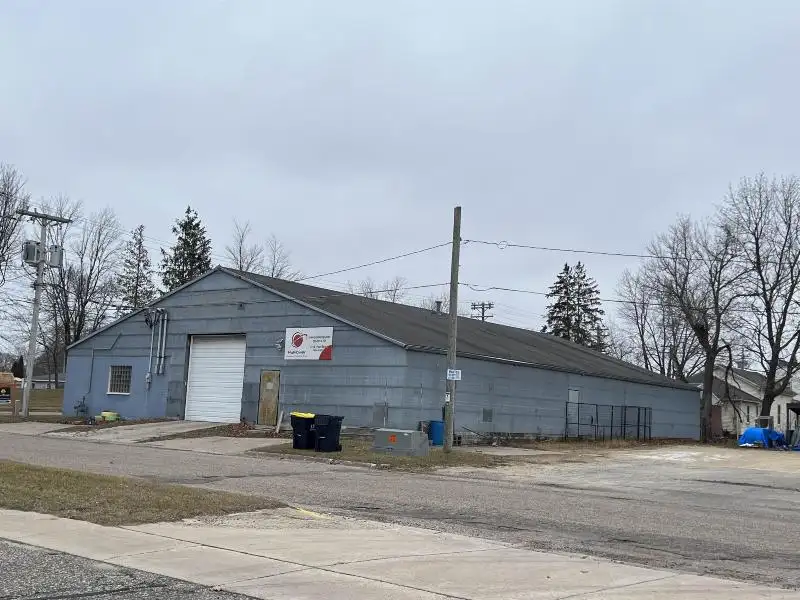 Versatile Mixed-use Property with Office Space and Storage in Residential Area