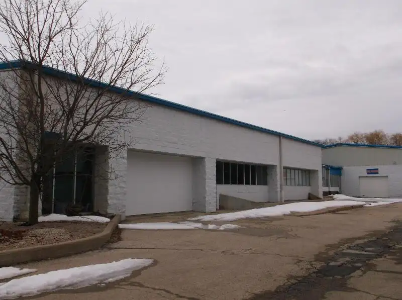 Full-service Car Wash for Lease - Equipped with Automated System and Office Space