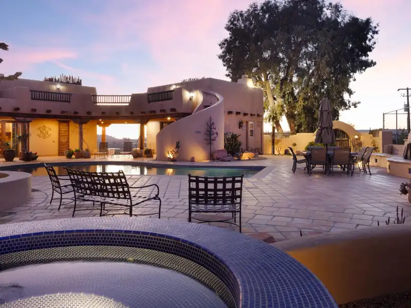 Luxury Estate with Stunning Views, Pool, Wine Cellar, and Extensive Amenities in Friant