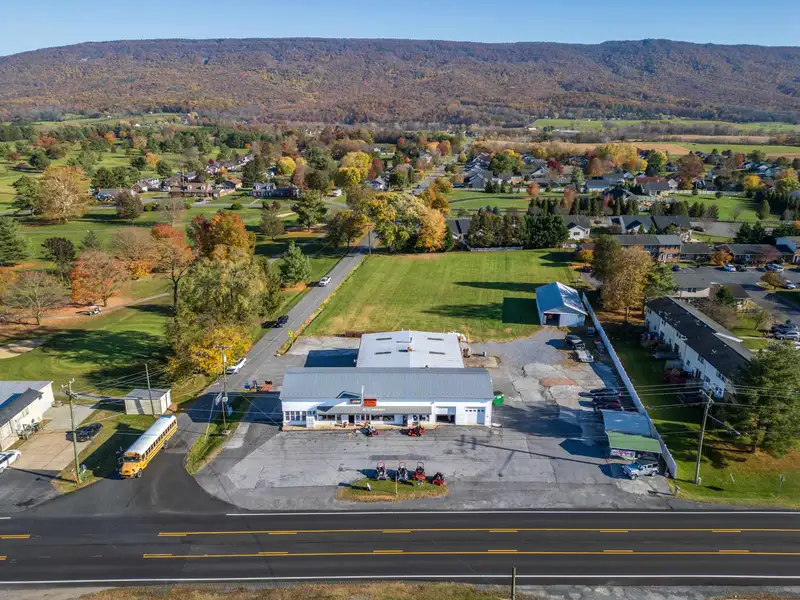 Versatile 9,940 Sq Ft Mixed-use Building on Congress Street, New Market, Shenandoah Valley