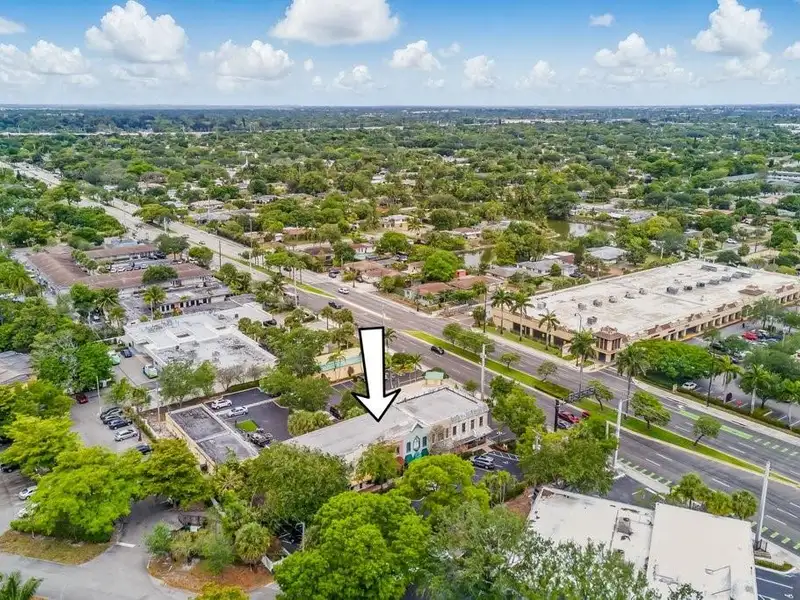 Versatile B-hc Zoned Commercial Property with Office and Retail Space