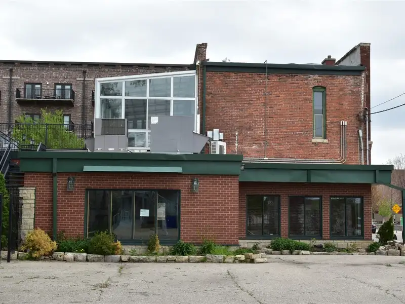 Historic Romanesque Revival Building in New Bohemia District with Flexible Layout Options