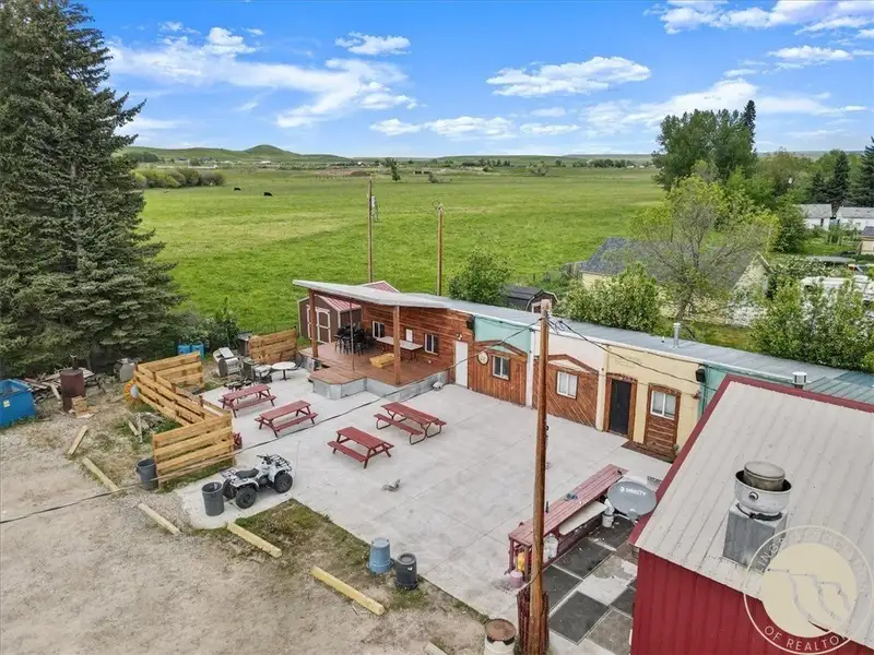 Renovated Saloon with Licenses Near Red Lodge and Beartooth Highway, Includes Living Space