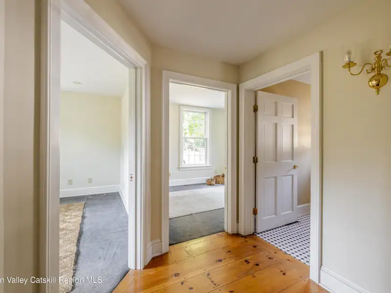 Historic Mixed-use Landmark in Kinderhook Village with Restaurant and Flexible Suites