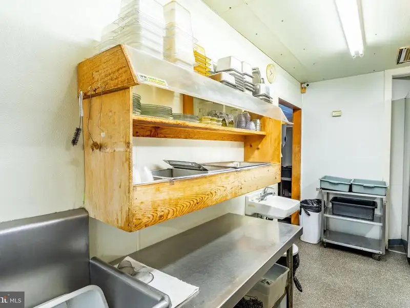 Established Restaurant with Commercial Kitchen and 120+ Seating in Hardy County