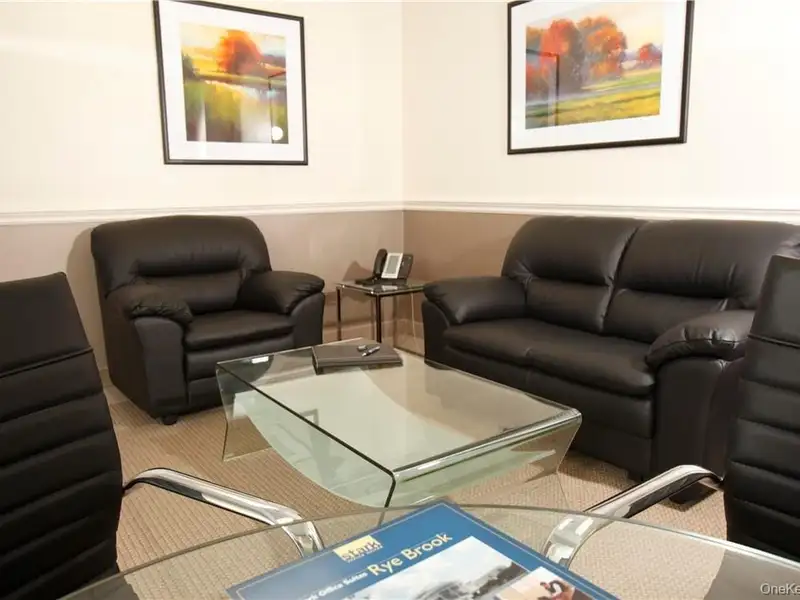 Elegant Office Suites on Platinum Mile, Rye Brook – Private Offices with Premium Amenities
