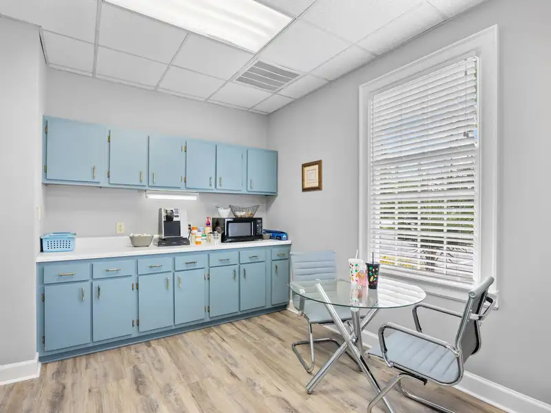 Standalone Commercial Building with Drive-thru in High-traffic Pawleys Island Location