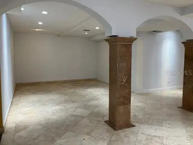 Free-standing Retail Space in South Tampa Palma Ceia, High Traffic Location