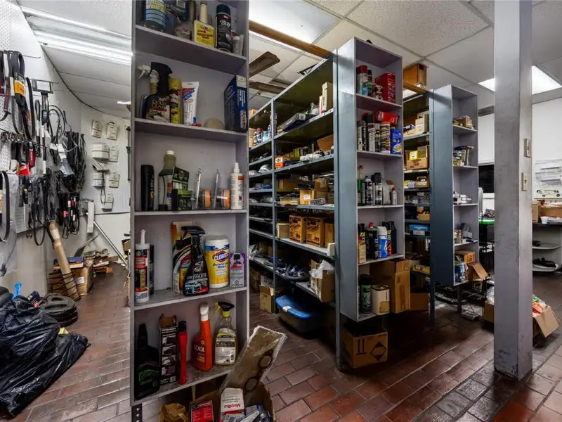 Prime Automotive Facility on Us 17/92 in Longwood, Fl - 9,700 Sq Ft