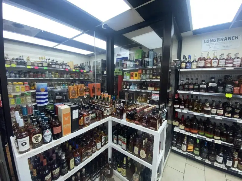 Prime Liquor Store Investment Opportunity in Mason Near Blue Oval City