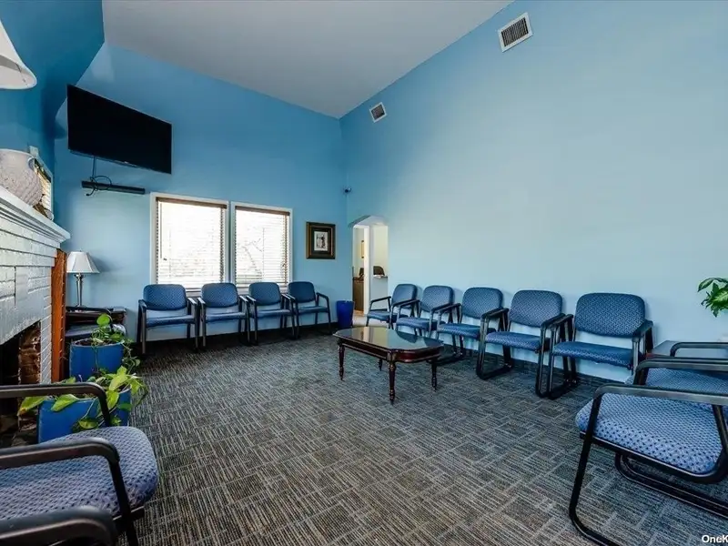 Renovated Office Space Adjacent to Good Samaritan Hospital, 3,606 Sq Ft Total