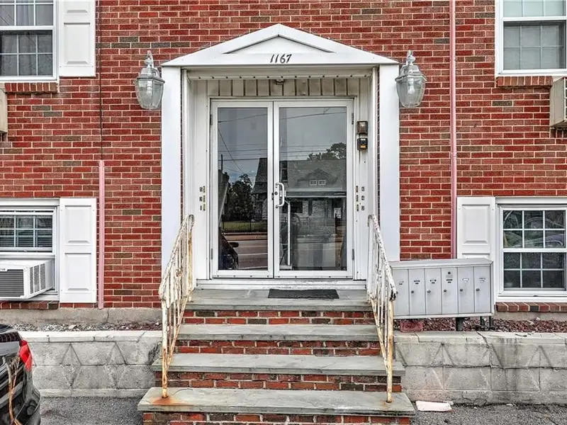 6-unit Brick Apartment Building in Pawtucket's Darlington Neighborhood with Off-street Parking