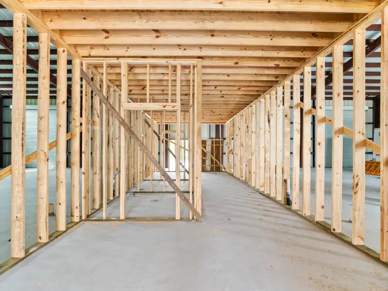 5,700 Sq Ft Warehouse on ½ Acre in Rockport, Texas with Highway Access and Parking